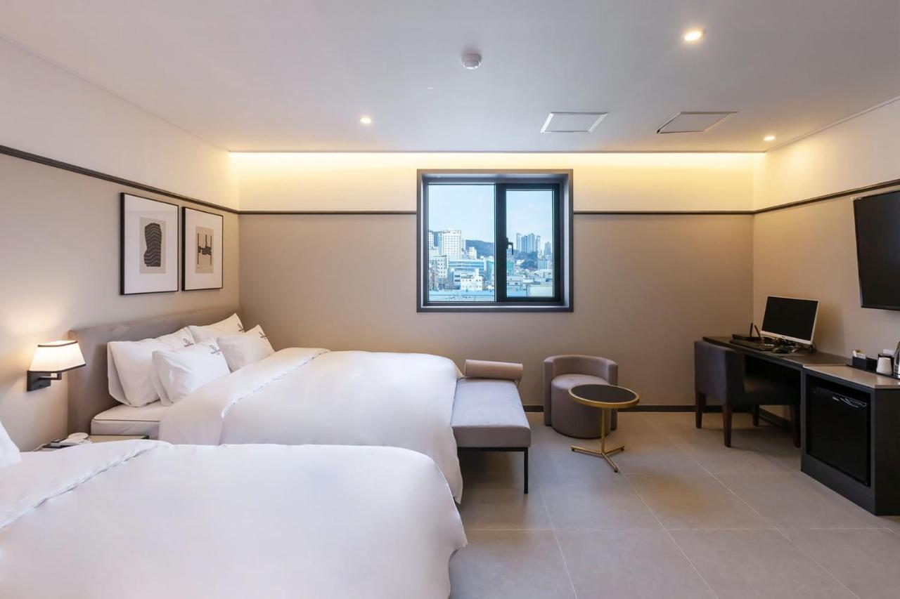 Browndot Hotel Sasang Renecite Busan Exteriör bild