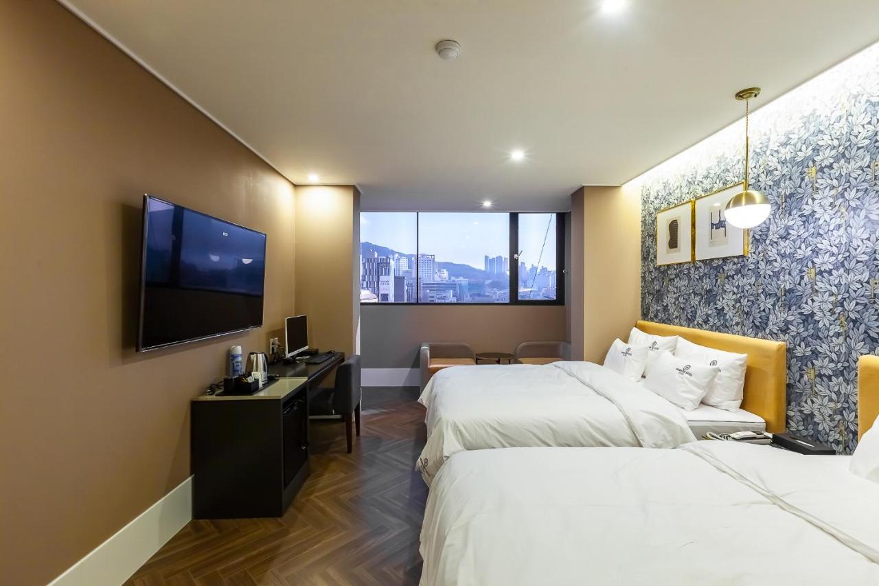 Browndot Hotel Sasang Renecite Busan Exteriör bild