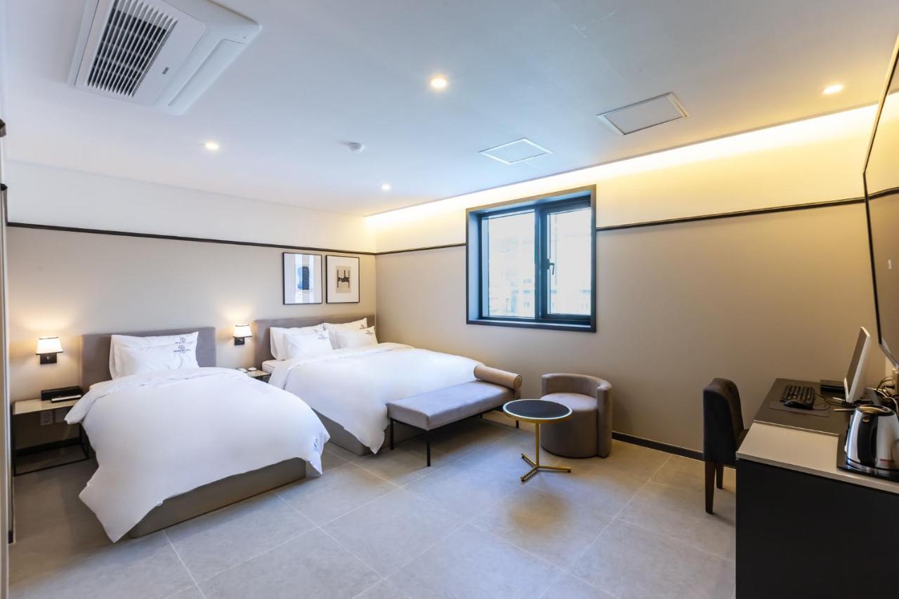 Browndot Hotel Sasang Renecite Busan Exteriör bild