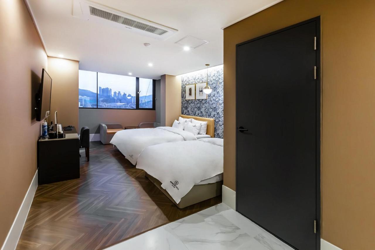 Browndot Hotel Sasang Renecite Busan Exteriör bild